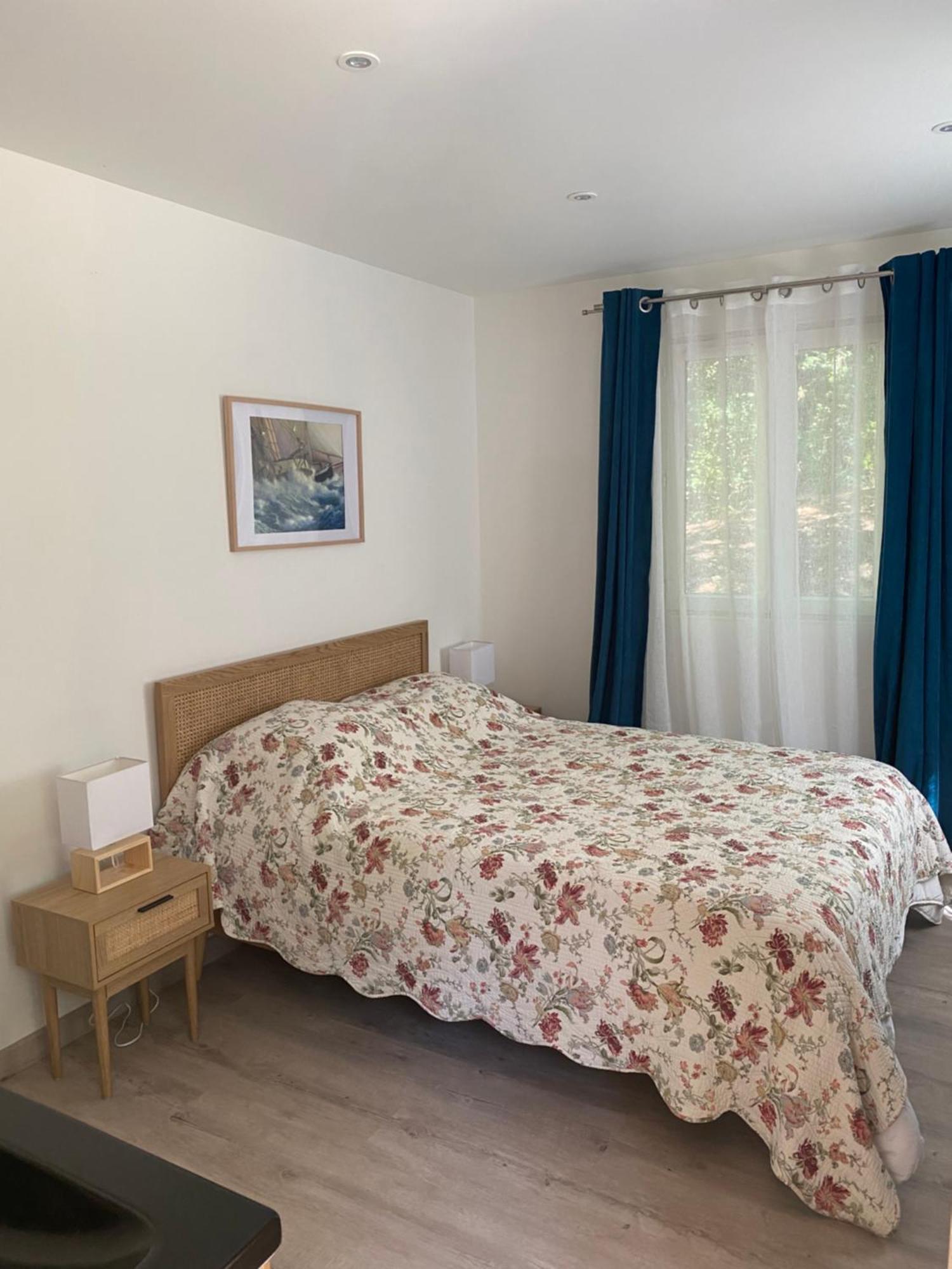 Maison 2 Pieces Dans Parc Prive, Foret, Loisirs, Ecuries De Chevaux Holiday home Le Coudray-Montceaux